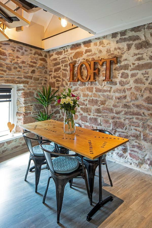 Le Nid De Birsa Ferienhaus *